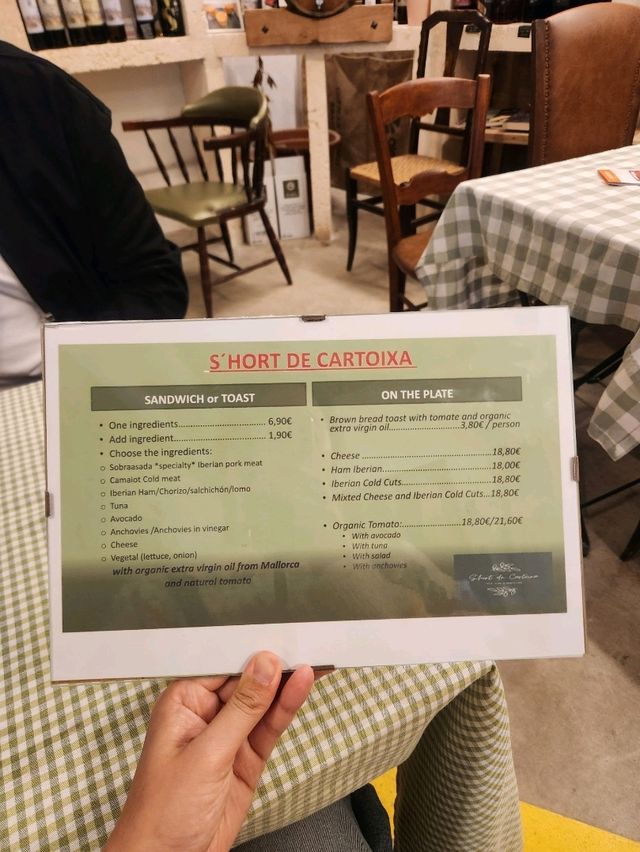 ❣️발데모사의 예쁘고 건강한 맛이 담긴 공간,  "S´Hort de Cartoixa"❣️