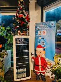 Brewing Festive Cheer: Christmas at Five Leaf Café
