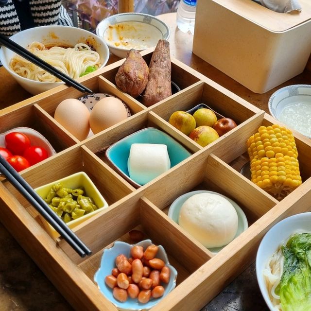 THE MOST WELL PRESENTED BREAKFAST IN YANGSHUO