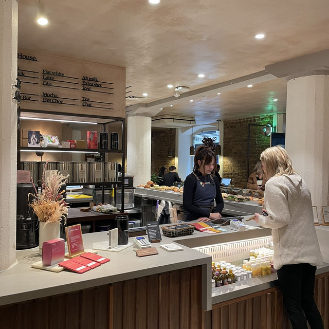 【ロンドン】タワーブリッジ近くにあるおしゃれなカフェ🇬🇧☕️