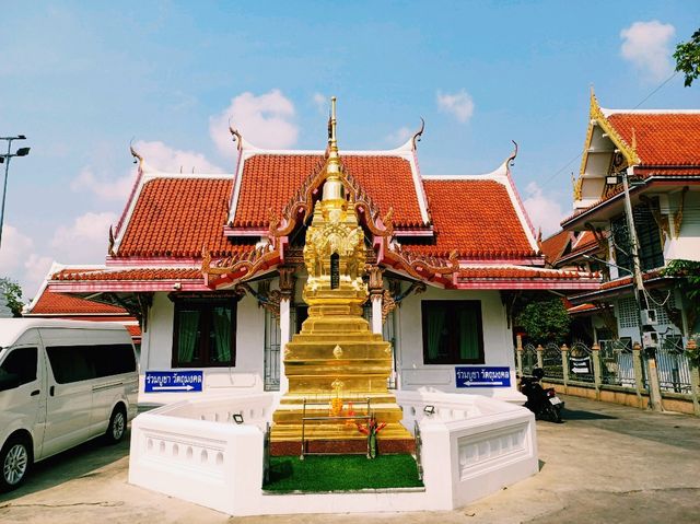 泰國曼谷市區湄南河畔著名皇家古跡寺廟:Wat Nang Ratchaworawihan，適合拍照📸打卡冥想