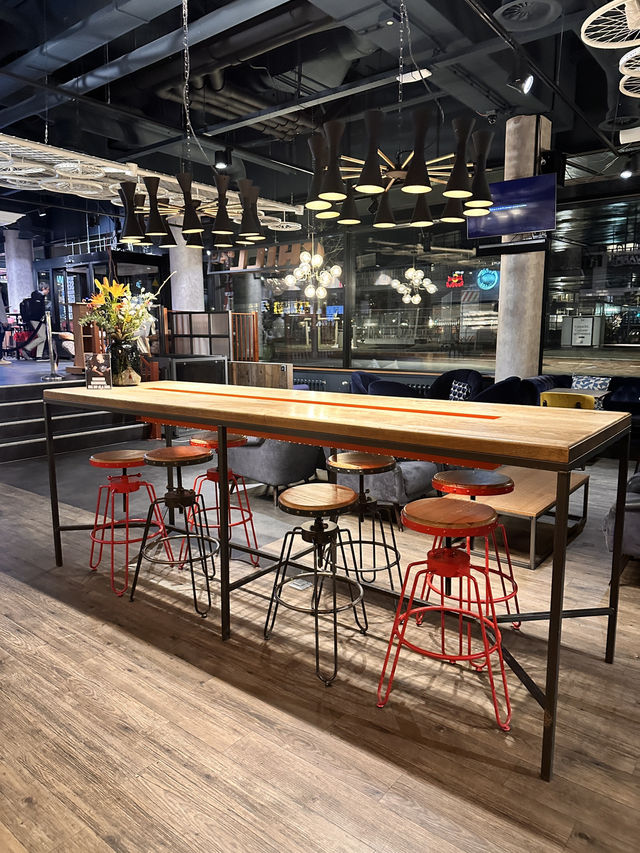 Ibis Hotel Amsterdam Central: The Perfect Stay for Young Travelers