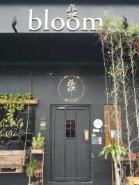 A Whimsical Floral Getaway: A Popular Gem for a Relaxing Day Trip in Johor Bahru