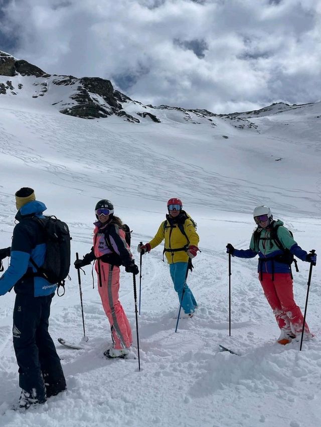 ❄️ Skiing in Laax: A Snow Lover’s Paradise ⛷️🏔️