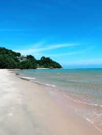 “Escape to Paradise: Discovering the Beauty of Cherating Beach, Pahang”