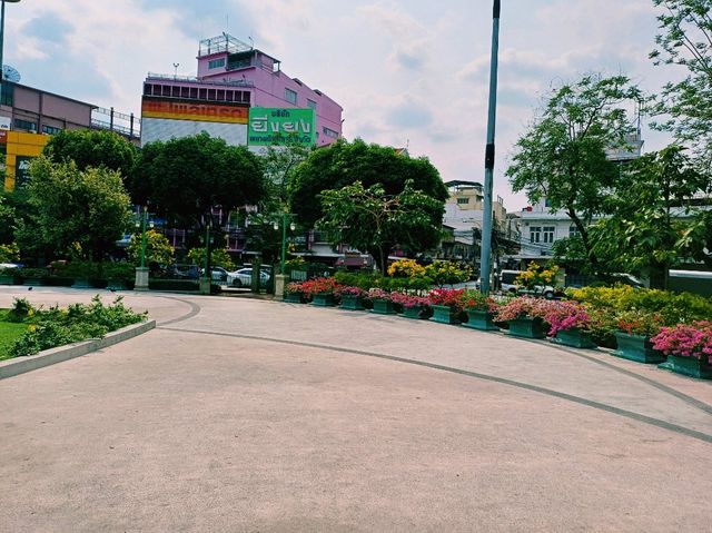 泰國曼谷市中心湄南河畔唐人街著名環島噴泉⛲公園景點：22 July Roundabout，適合打卡拍照📸親子遊