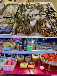 เม็ดทรายหมูกระทะ ริมทะเลเสม็ด ระยอง