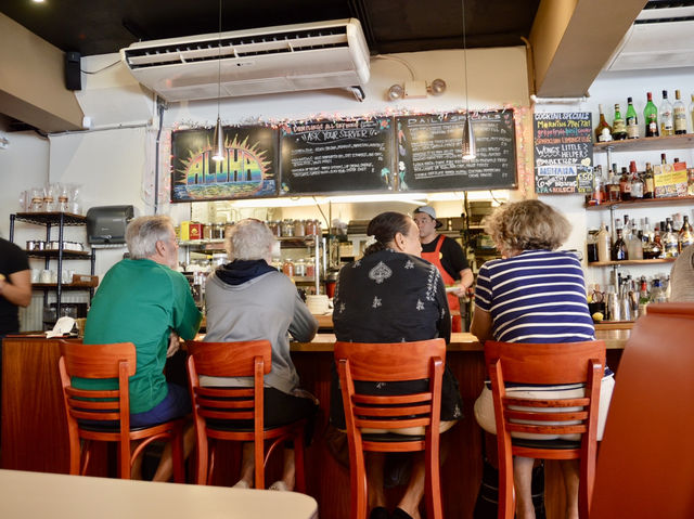 A Must-Try Breakfast Spot: Koko Head Cafe 🍳🥞