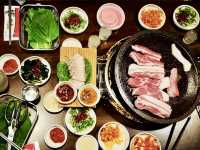 濟州必食黑豬肉｜黑豬肉一條街🐷