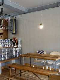 Relaxing Café Time at String Stand Eito