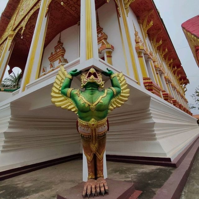 Awe-Inspiring Discoveries: Hidden Gems of Thatluang Park