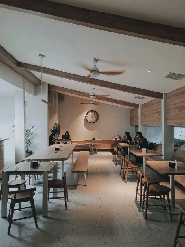 GAMAT CAFE
