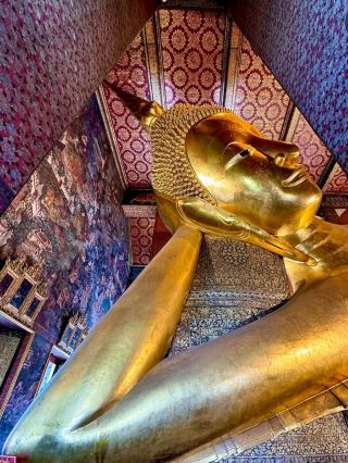 🛕 Wat Pho: Home of the Iconic Reclining Buddha 🙏