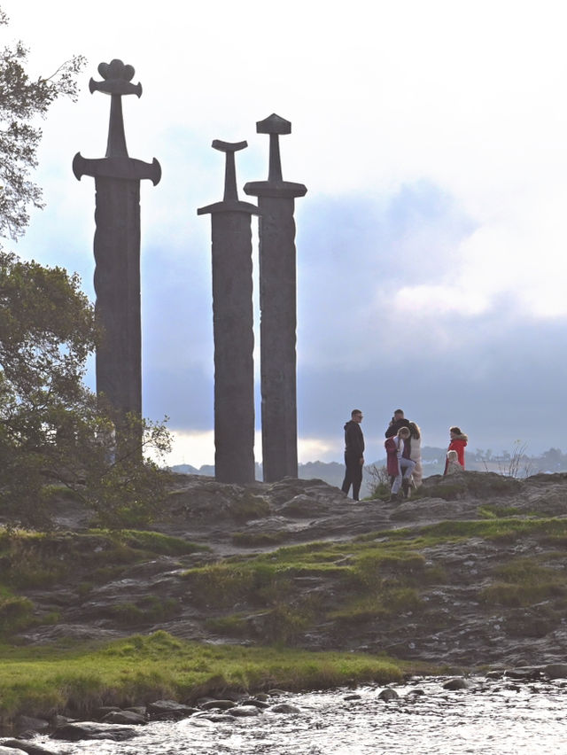 The Sverd i Fjell monument 