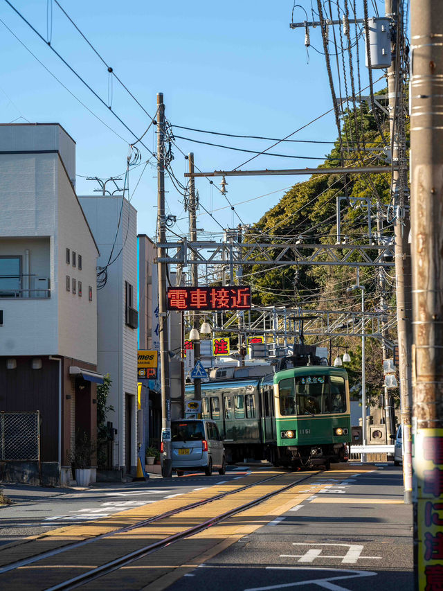 腰越駅🚃 海が近いローカルな駅の風景