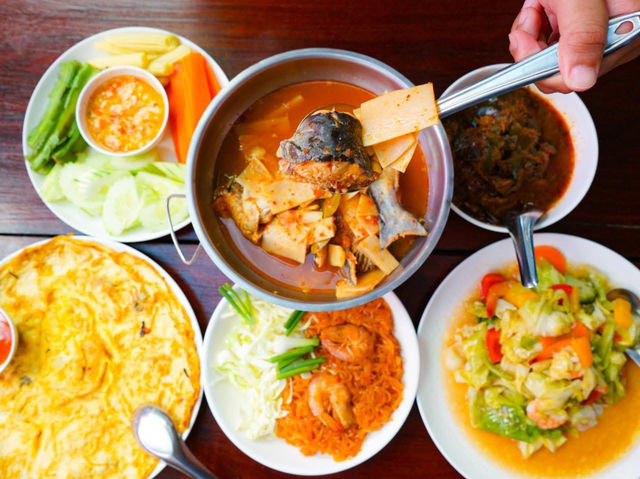 นอน โฮมสเตย์ เที่ยวทะเล กินอาหารทะเลแบบไม่อั้น