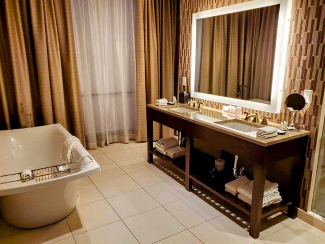 體驗城市休閒度假氛圍---鳳凰城市中心威斯汀酒店 The Westin Phoenix Downtown