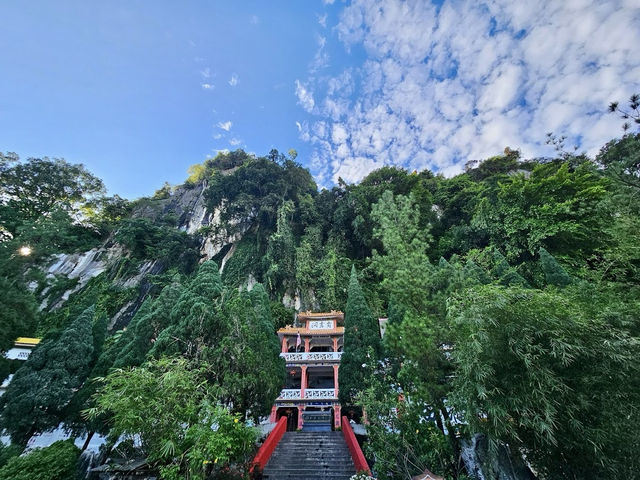 Perak Cave Temple (Perak Tong) – Ipoh’s Spiritual Adventure
