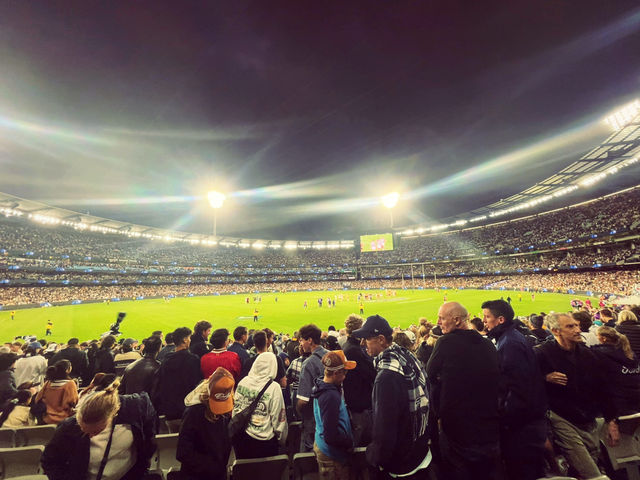 Battle at the ’G: Geelong vs Hawthorn – A Classic Clash!