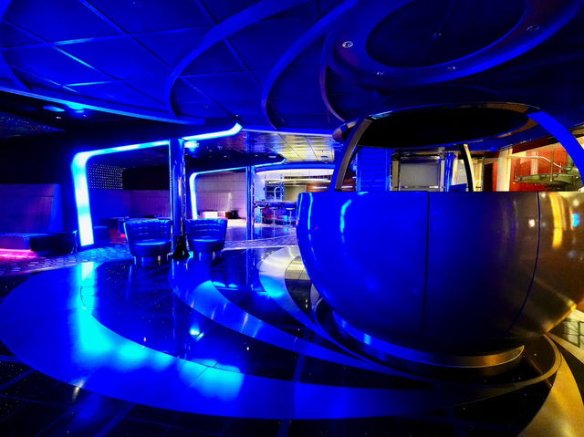 🌟 CELEBRITY EQUINOX: A Perfect Mix of Relaxation & Adventure! ⚓