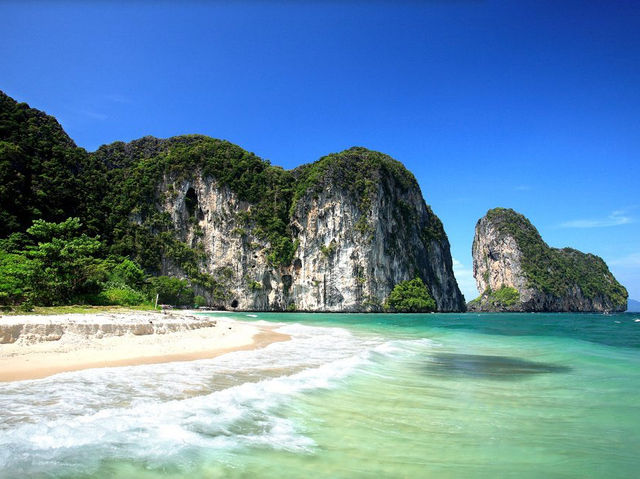 🌴🚤 TRANG WEEKEND ESCAPE: Hidden Islands & Southern Flavors! 