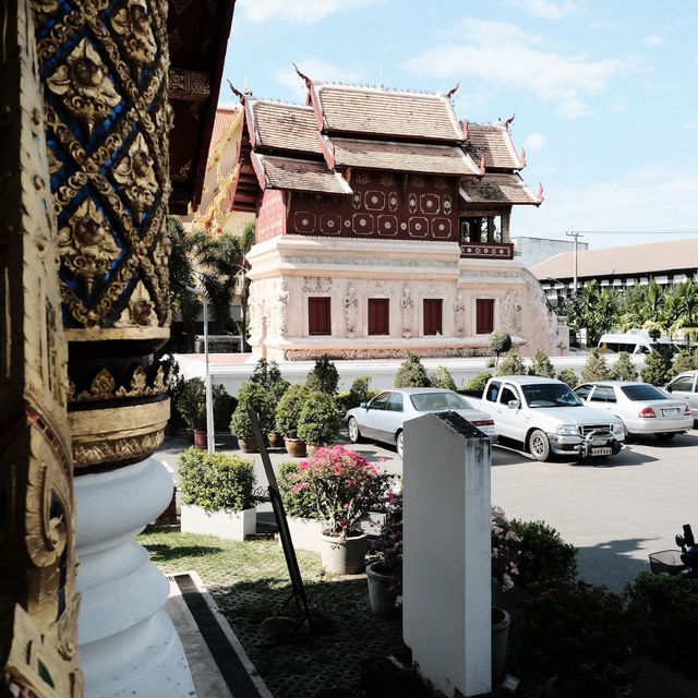 วัดพระสิงห์ วรมหาวิหาร – สักการะพระคู่บ้านคู่เมือง