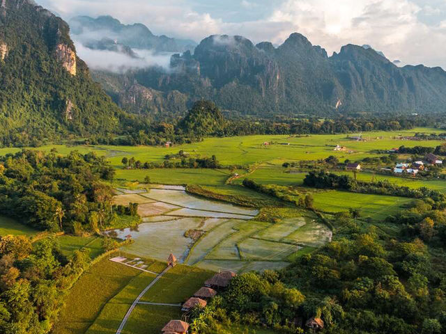 🌿 Vang Vieng Reborn: From Bucket Lists to Bamboo Bridges in Laos' Adventure Playground!  