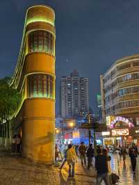 From Golden Gates to Timeworn Alleys: A Spring Walk in Kunming’s Old Soul