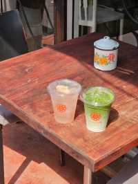 Flowers in the Window cafe | ลาดพร้าว