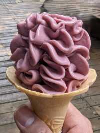在全台首座精油博物館聞精油看繡球花海
