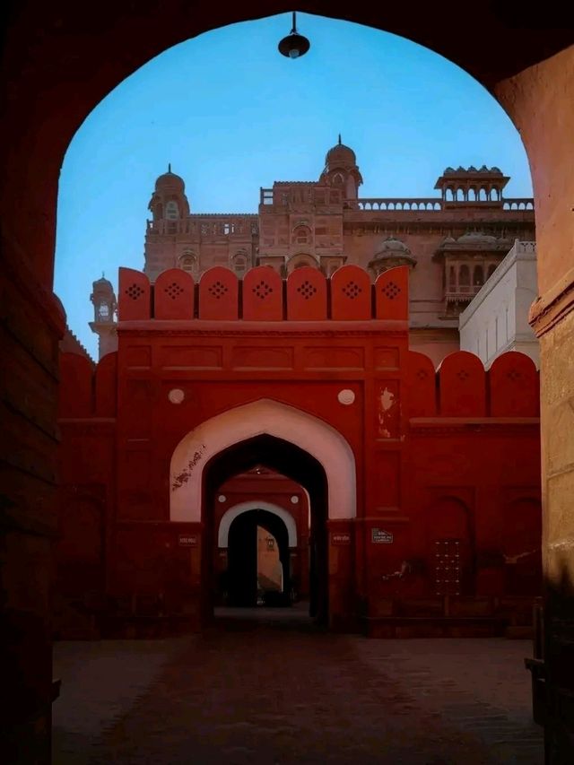 Title: "Beyond the Sand: Discovering the Regal Wonders of Junagarh Fort"
