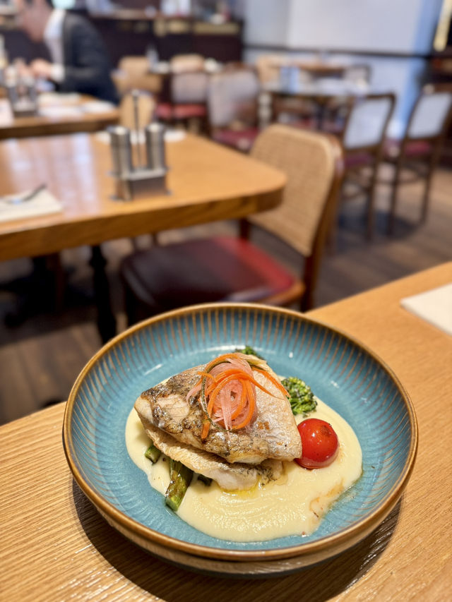 悠閒法國巴黎小館午餐🇫🇷🍴