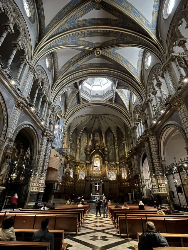 Hola Barcelona เมืองแห่งสถาปัตยกรรมสุดฮิป