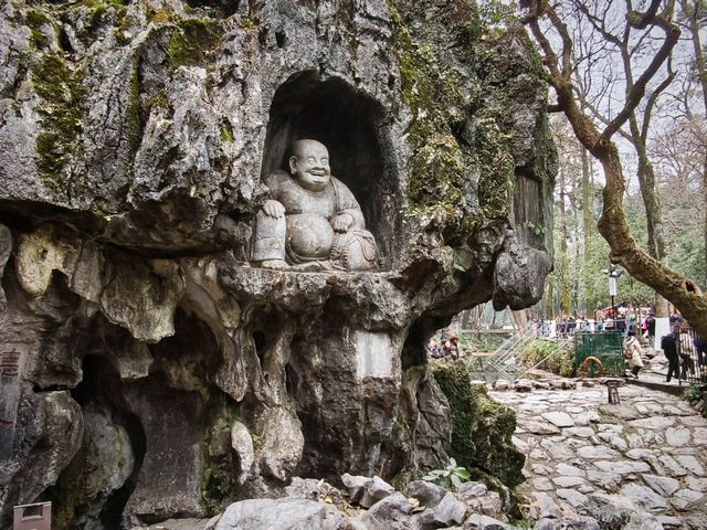 🧘‍♂️ 杭州靈隱寺：千年古剎的靜謐禪旅