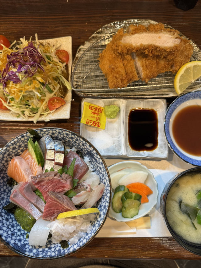 【北九州グルメ】肉も刺身もご飯も野菜も！いろいろ楽しめる定食屋さん🍚