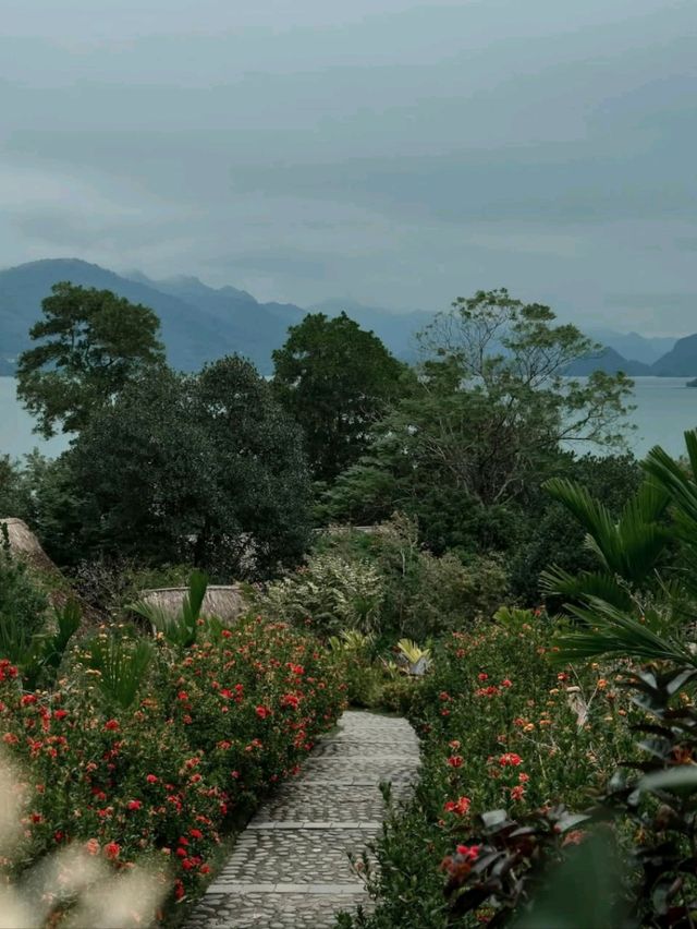 Mai Chau Hideaway Lake Resort
