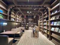 四川 | 重慶鍾書閣，彷如走入霍格華茲的魔法書店