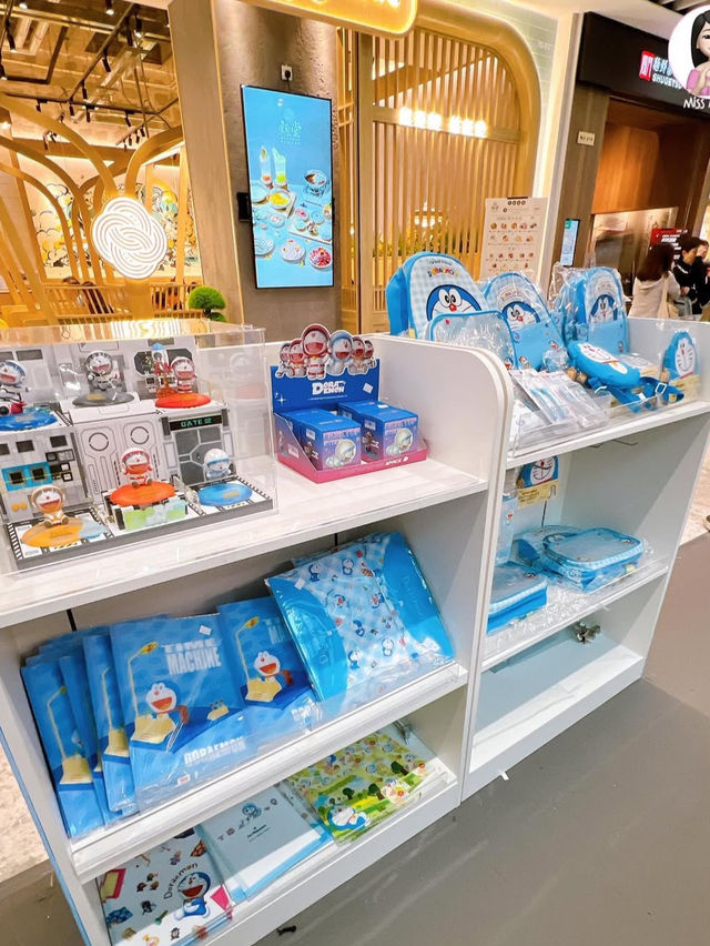多啦A夢期間限定店