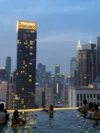 รีวิวโรงแรม Sleeping Lion Suites KL