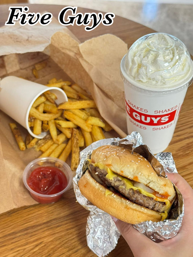 Five Guys ร้านแฮมเบอร์เกอร์ในเซี่ยงไฮ้