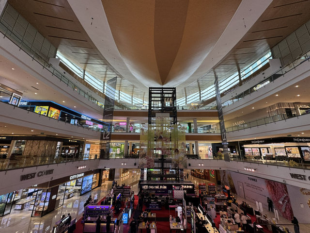 IOI City Mall: Your Ultimate Shopping & Dining Destination