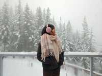Gondola to the snow wonderland☃️🚠