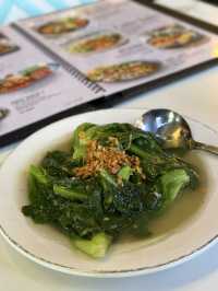 I visited this eatery 3 days in a row