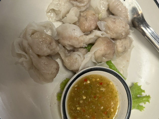 ร้านเกี๊ยวหนองบัว เมืองตราด 