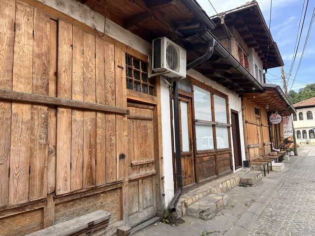 【Gjakovë｜まるで日本の宿場町？コソボの情緒あふれる街並み】 コソボで出会う、どこか懐かしい風景