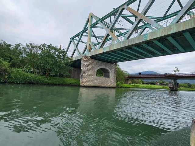 綠色旅遊好去處～冬山河綠舟