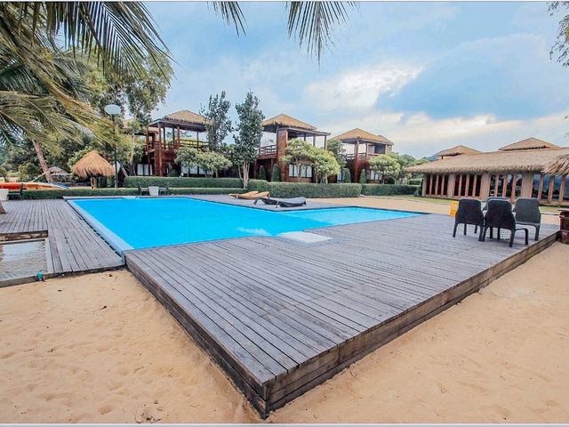 🏖️ เดอะบลูสกาย รีสอร์ท เกาะพยาม