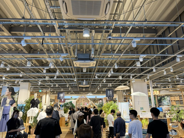 【奈良🇯🇵】世界最大の無印良品？！無印良品橿原店🌿