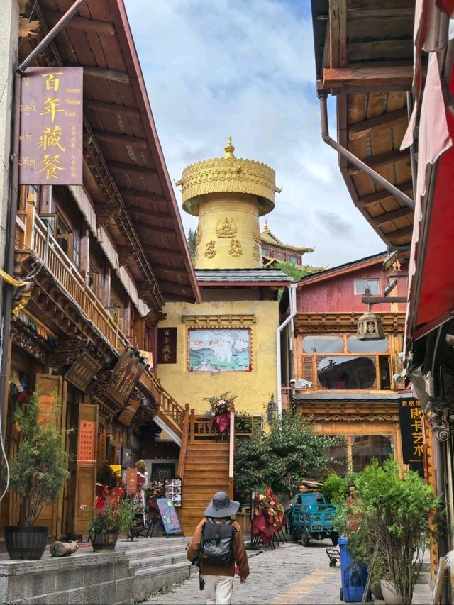Shangri La Old Town, A Mystical Himalayan Escape