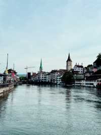 Summer Chic: A Stylish Shopping Day in Zurich